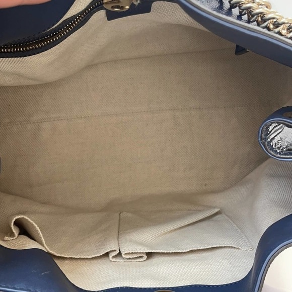 GUCCI Navy blue patent leather SOHO double chain GG tote bag large Rare - Picture 5 of 10